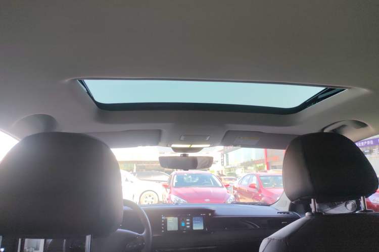 Used Roewe i5 2023 1.5L CVT Luxury Edition Headliner