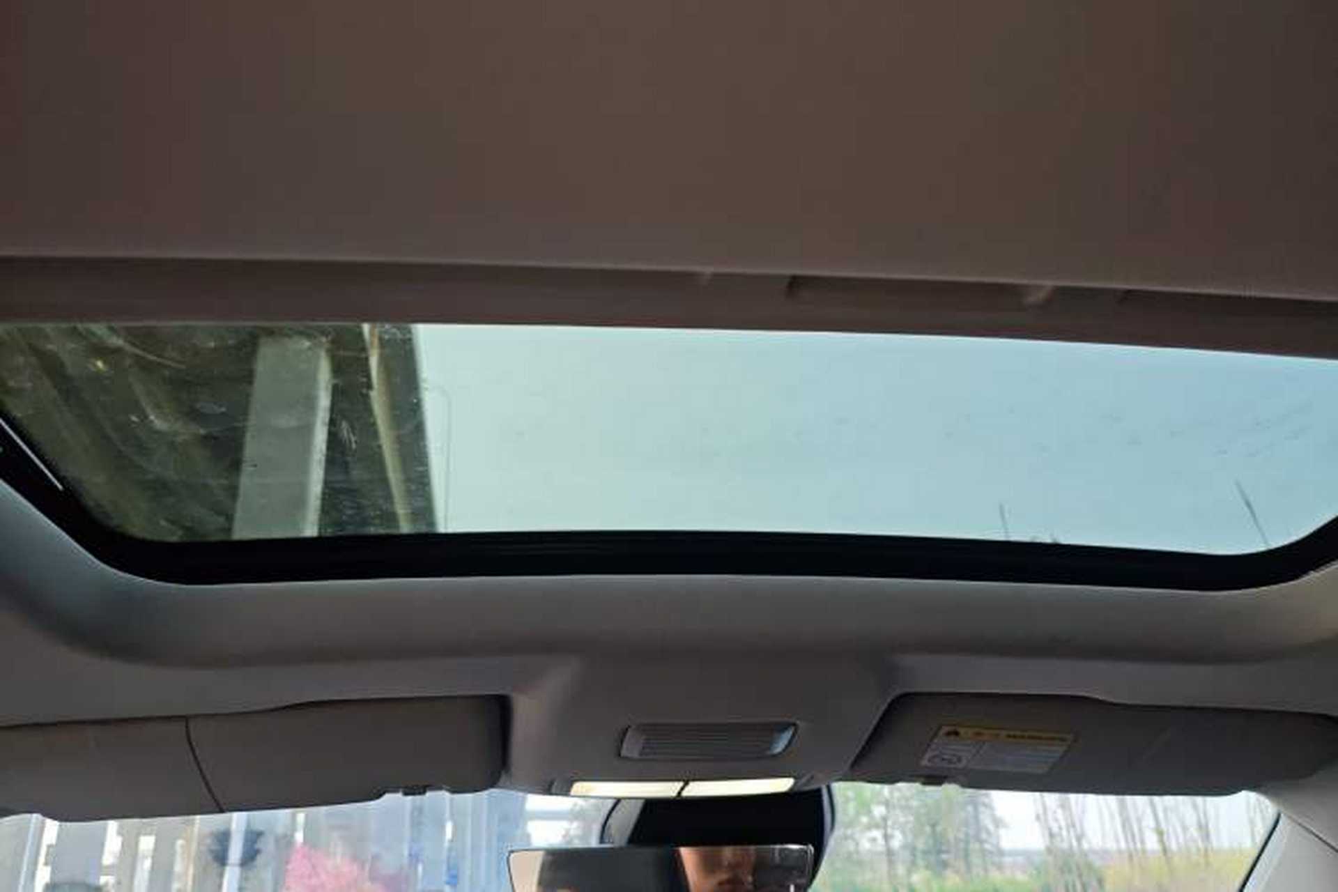 Used Roewe i5 2023 1.5L CVT Flagship Edition Headliner