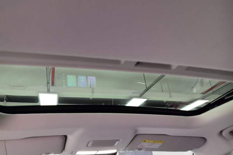 Used Roewe i5 2023 1.5L Manual Excellence Edition Headliner