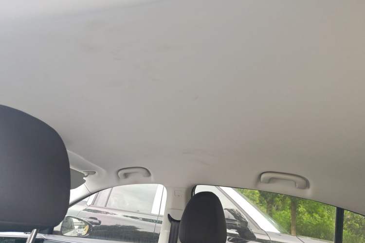 Used Roewe i5 2023 1.5L Manual Comfort Edition Headliner
