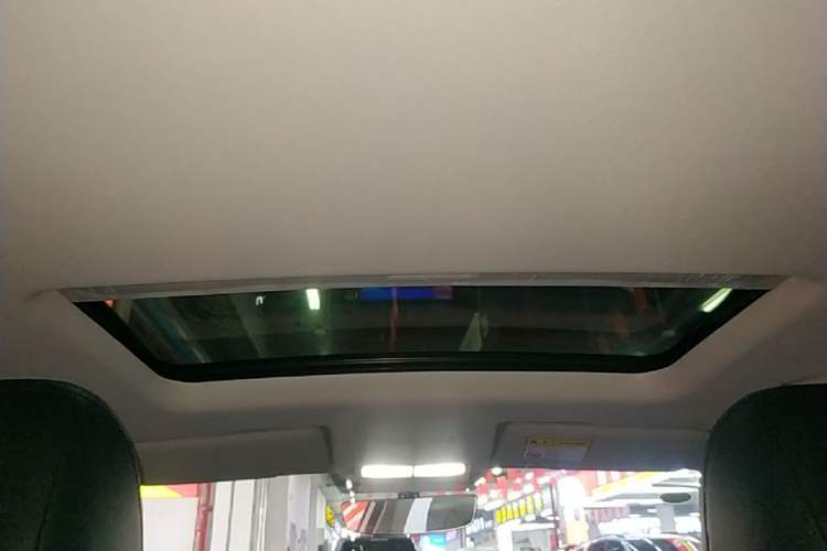 Used Roewe i5 2023 1.5L CVT Luxury Edition Headliner