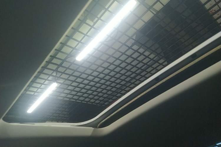 Used Roewe i5 2023 1.5L CVT Luxury Edition Headliner