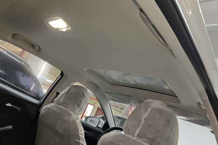 Used Roewe i5 2023 1.5L CVT Luxury Edition Headliner
