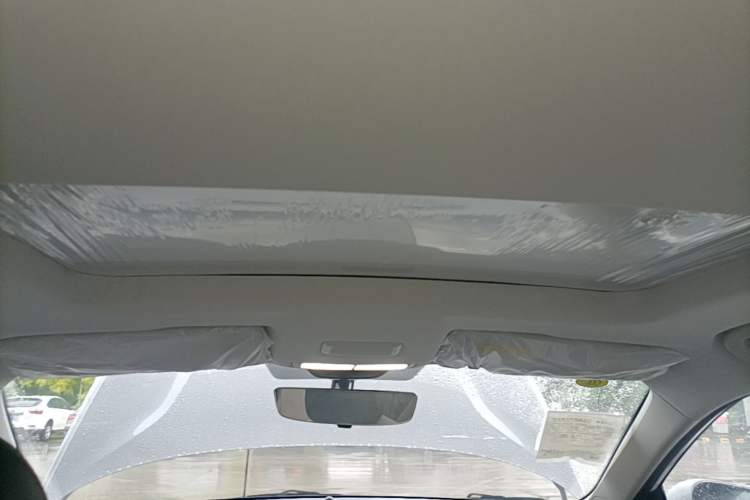 Used Roewe i5 2023 1.5L CVT Luxury Edition Headliner
