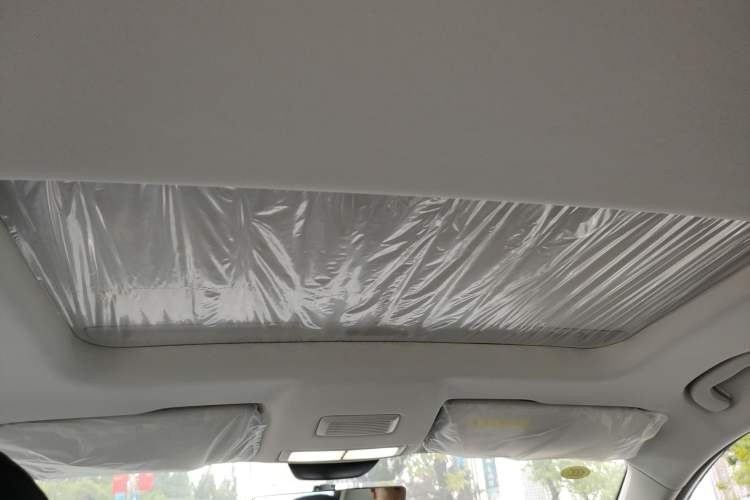 Used Roewe i5 2023 1.5L CVT Luxury Edition Headliner