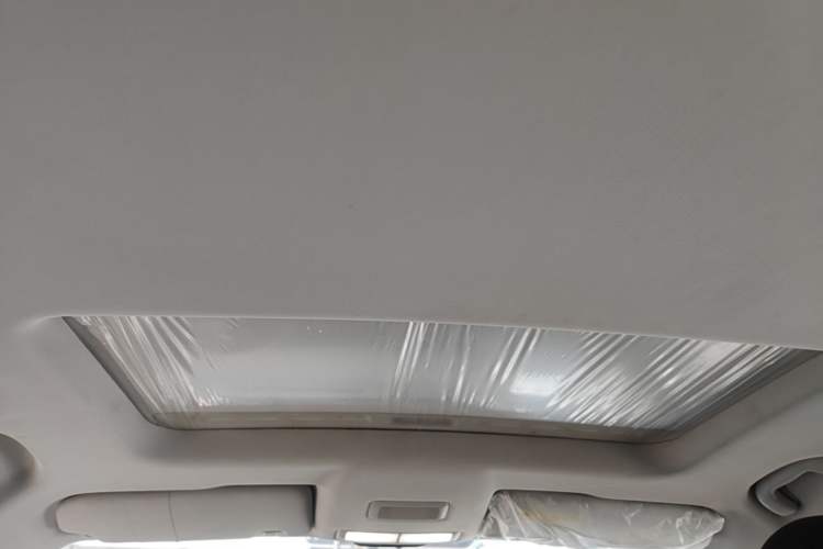 Used Roewe i5 2023 1.5L CVT Luxury Edition Headliner