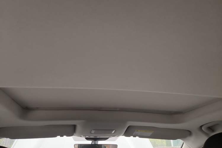 Used Roewe i5 2023 1.5L CVT Luxury Edition Headliner