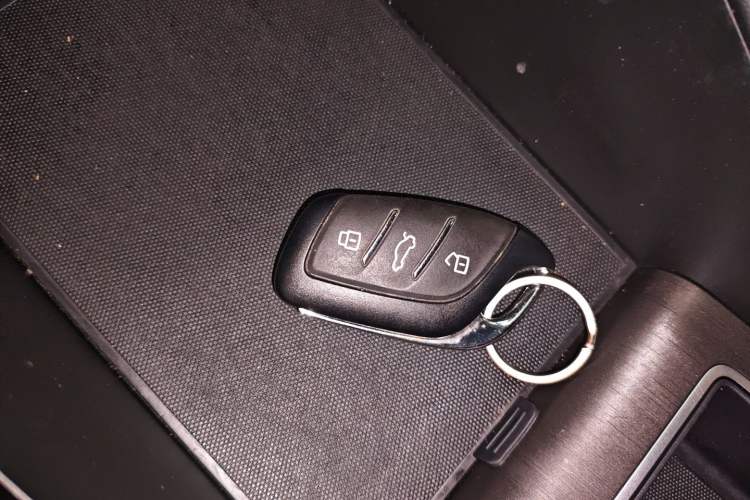 Used Roewe i5 2023 1.5L CVT Luxury Edition Interior 1