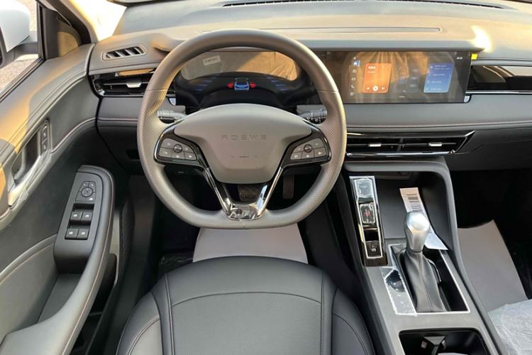 Used Roewe i5 2023 1.5L CVT Luxury Edition Interior 1