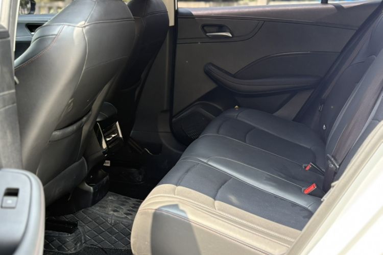Used Roewe i5 2023 1.5L CVT Luxury Edition Interior 1