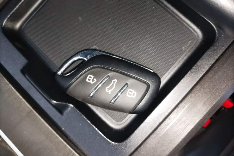 Used Roewe i5 2023 1.5L CVT Luxury Edition Interior 1