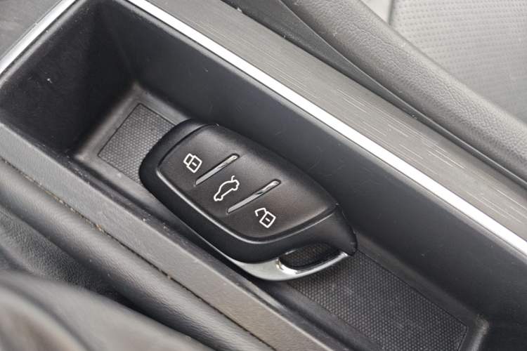 Used Roewe i5 2023 1.5L CVT Luxury Edition Interior 1