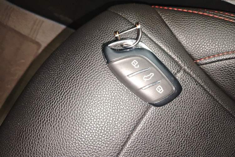 Used Roewe i5 2023 1.5L Manual Comfort Edition Interior 1