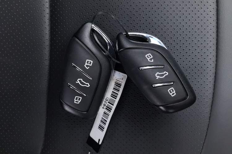Used Roewe i5 2023 1.5L CVT Luxury Edition Interior 1