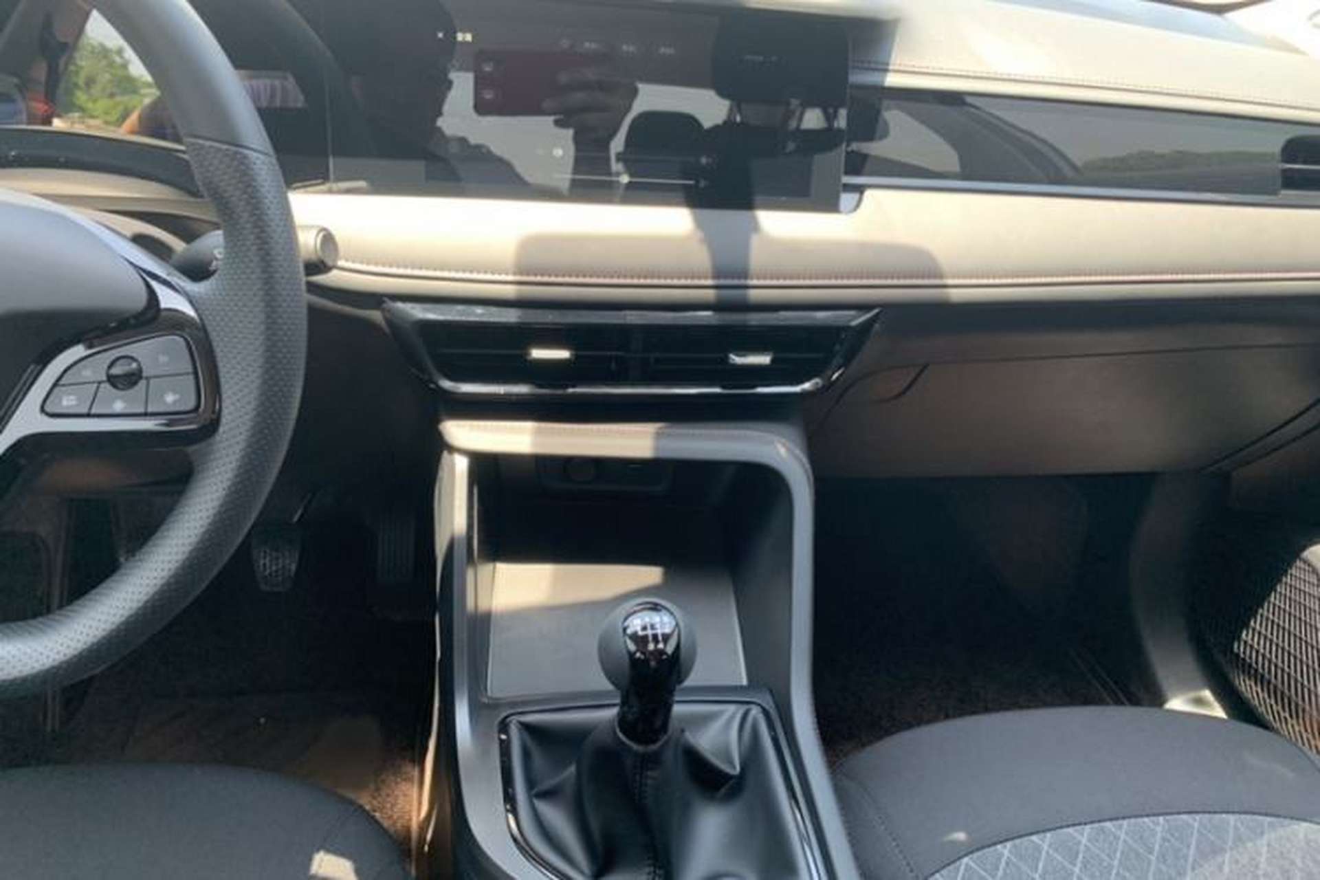 Used Roewe i5 2023 1.5L Manual Comfort Edition Interior 1