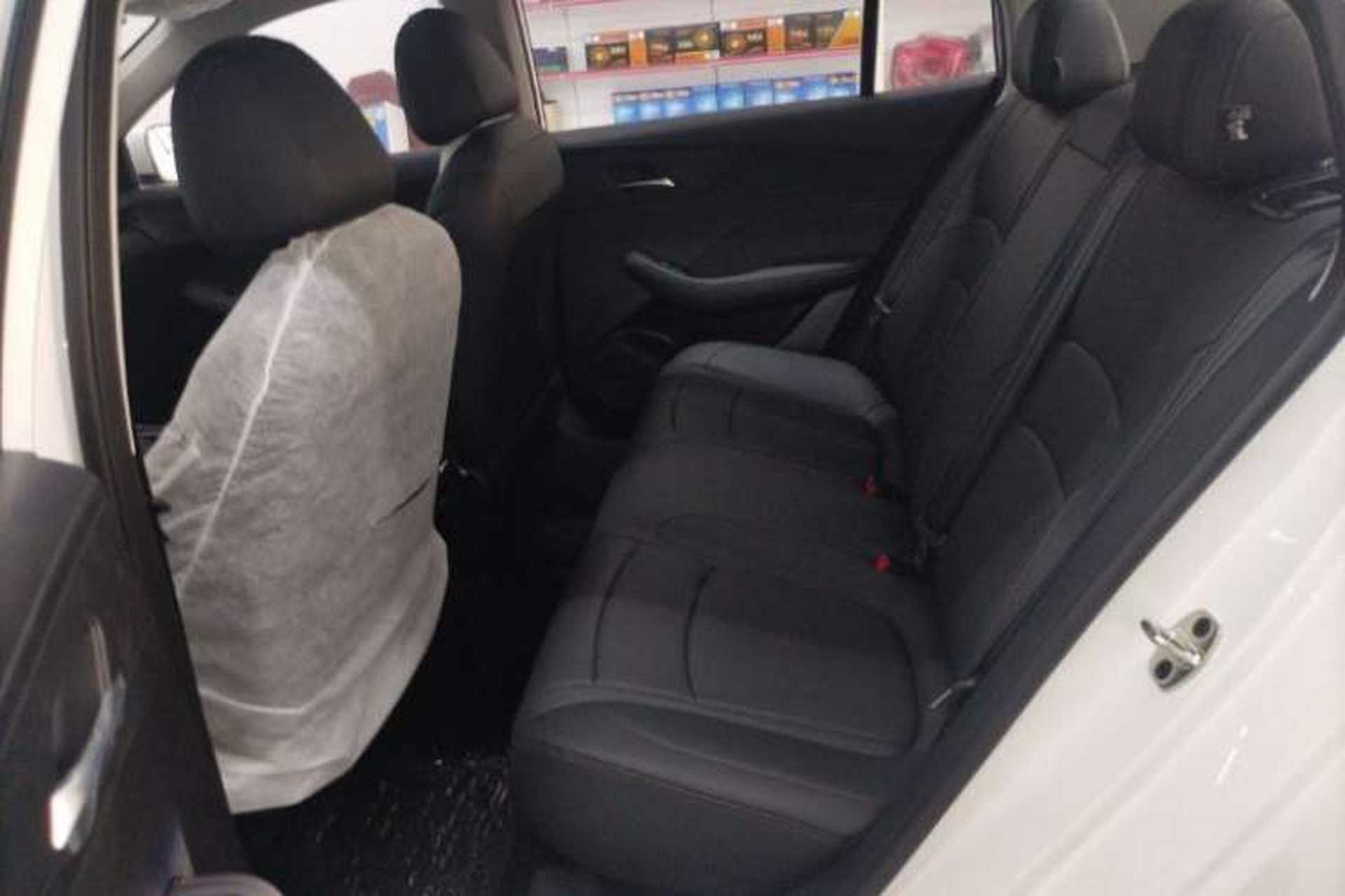 Used Roewe i5 2023 1.5L CVT Luxury Edition Interior 2