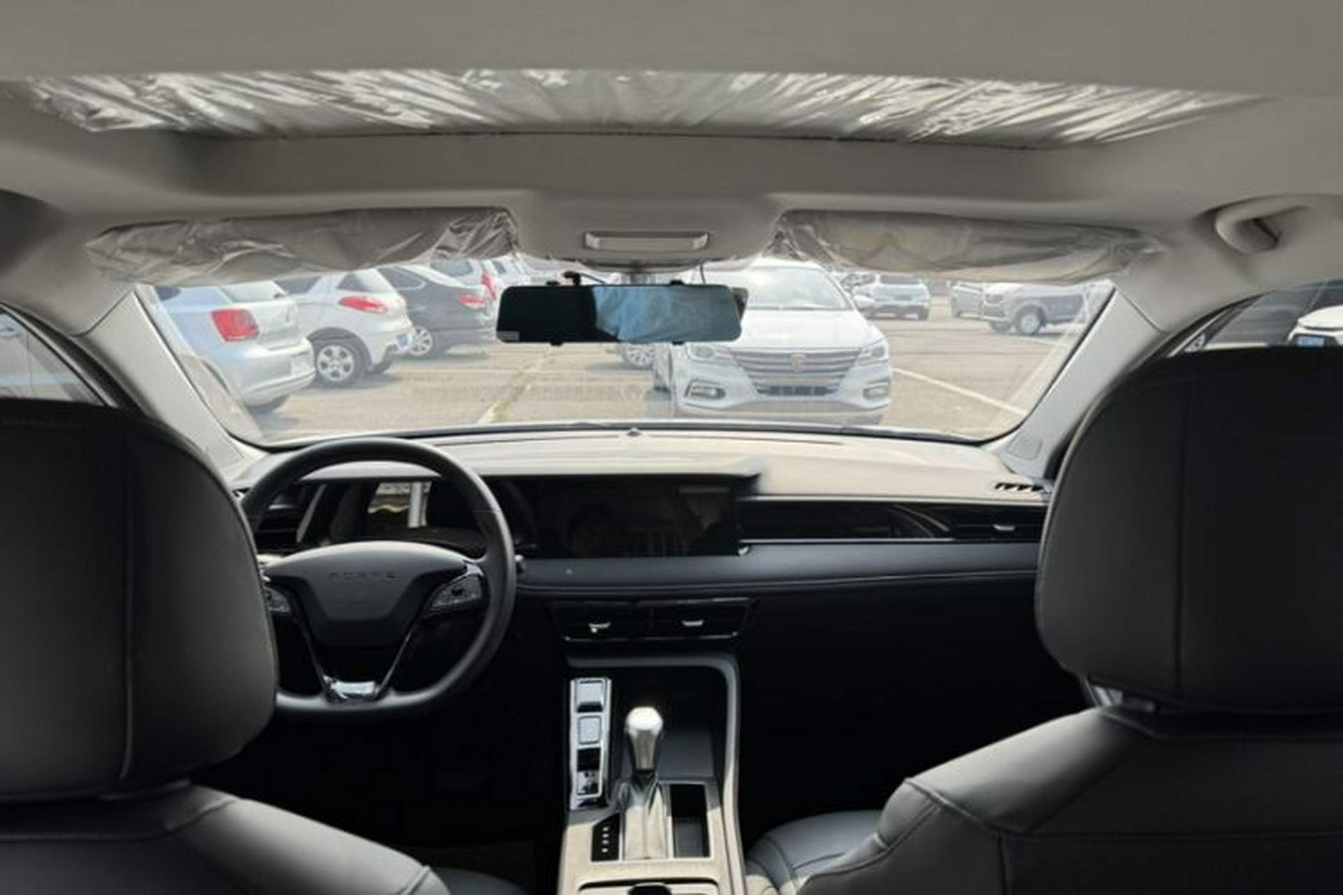 Used Roewe i5 2023 1.5L CVT Luxury Edition Interior 2