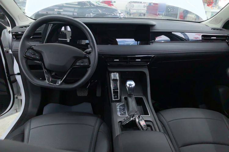 Used Roewe i5 2023 1.5L CVT Luxury Edition Interior 2