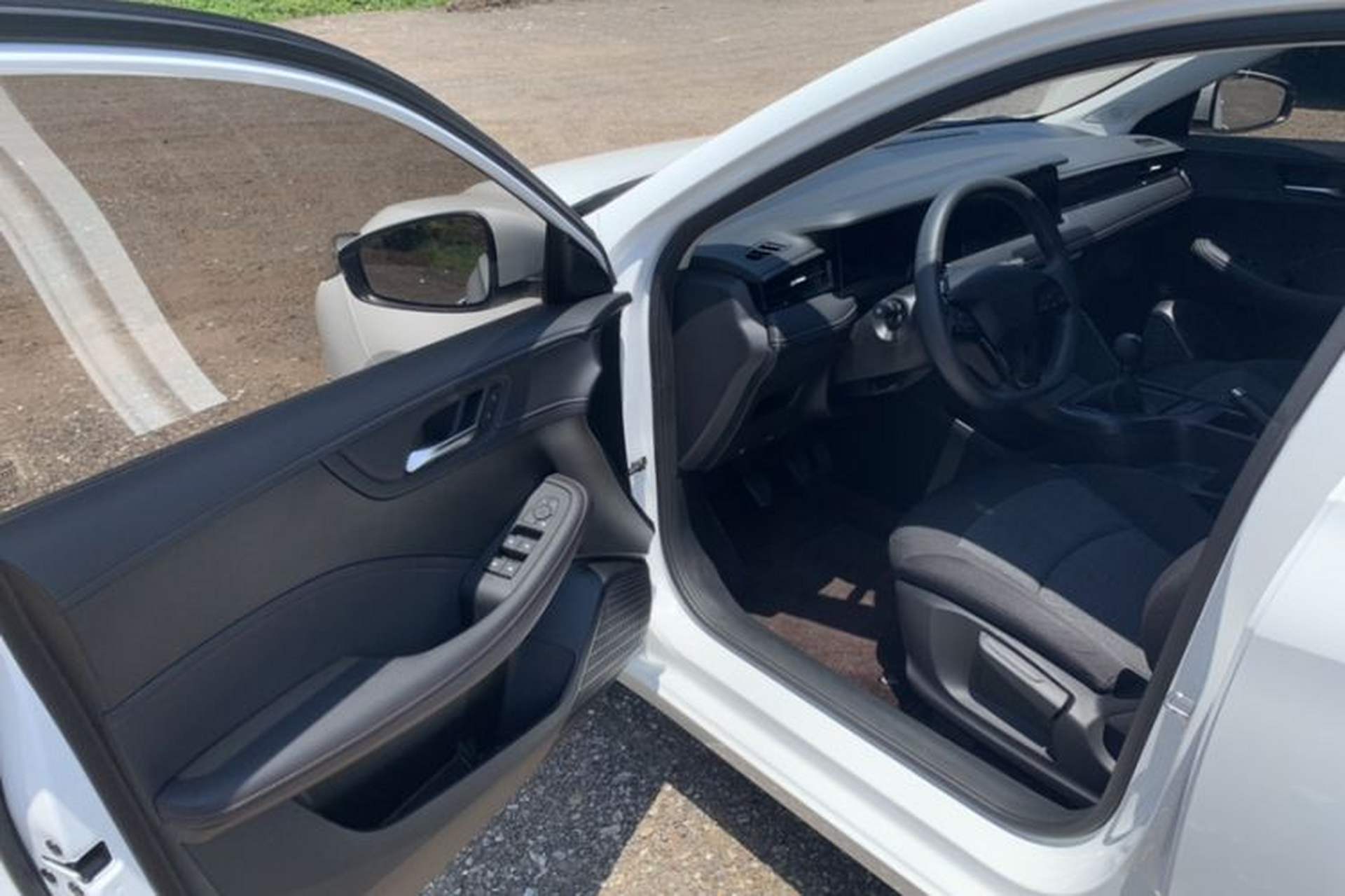Used Roewe i5 2023 1.5L Manual Comfort Edition Interior 2