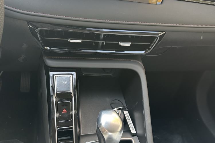 Used Roewe i5 2023 1.5L CVT Luxury Edition Interior 3