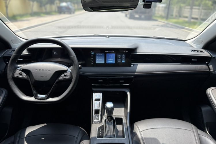 Used Roewe i5 2023 1.5L CVT Luxury Edition Interior 3
