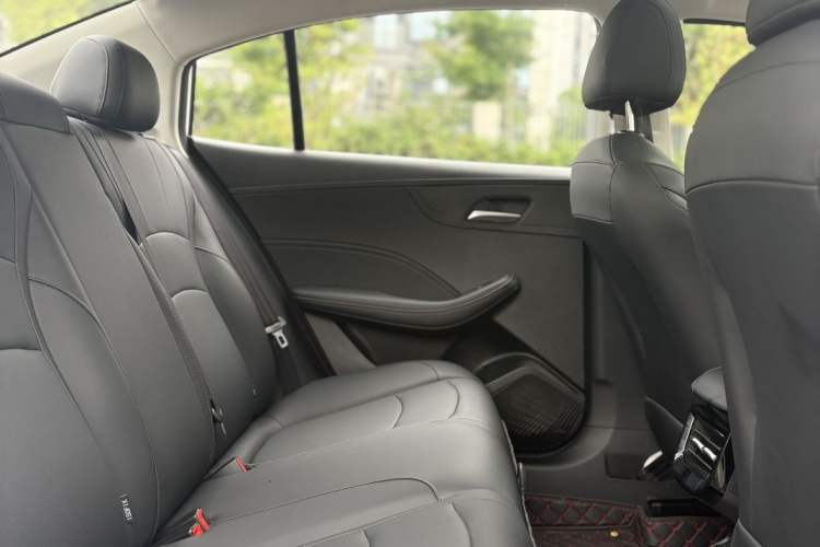 Used Roewe i5 2023 1.5L CVT Luxury Edition Interior 3