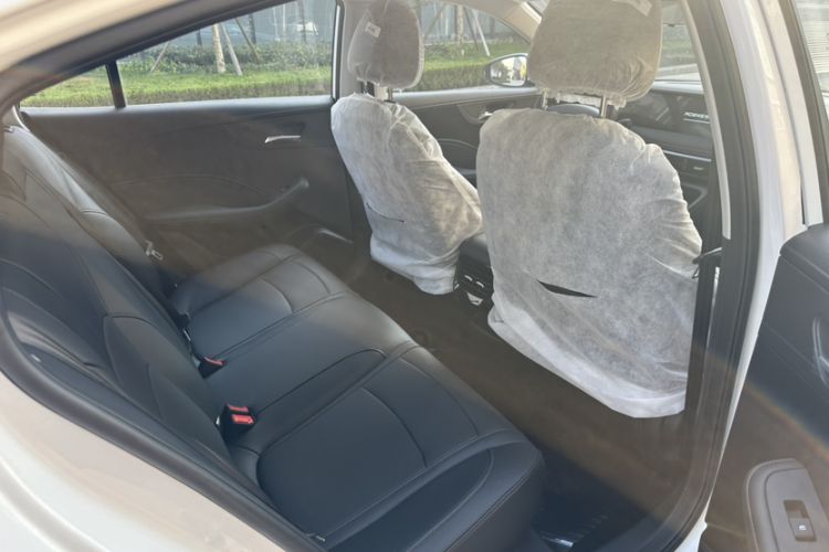 Used Roewe i5 2023 1.5L CVT Luxury Edition Interior 7