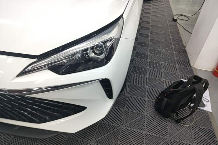 Used Roewe i5 2023 1.5L Manual Comfort Edition Left Front Headlight