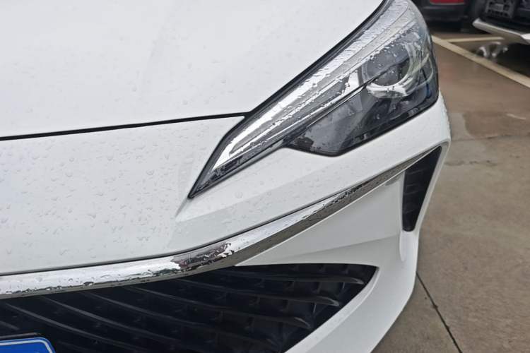 Used Roewe i5 2023 1.5L Manual Comfort Edition Left Front Headlight