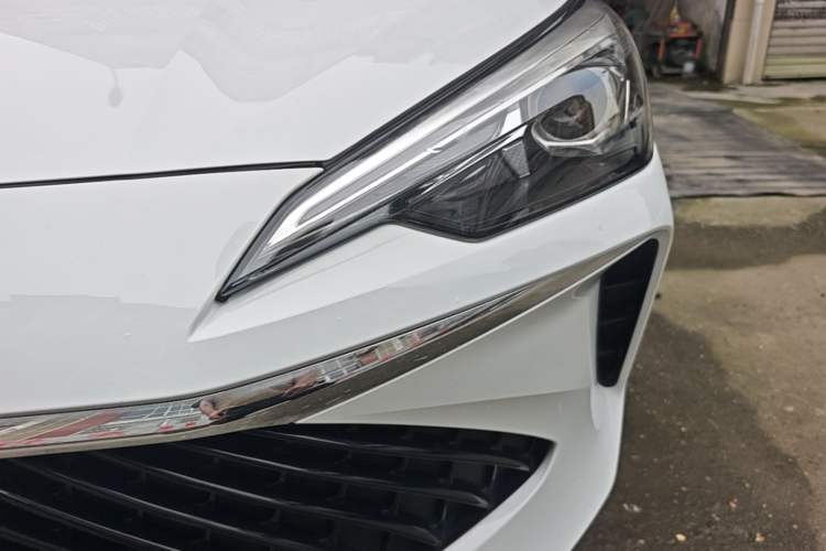 Used Roewe i5 2023 1.5L Manual Comfort Edition Left Front Headlight