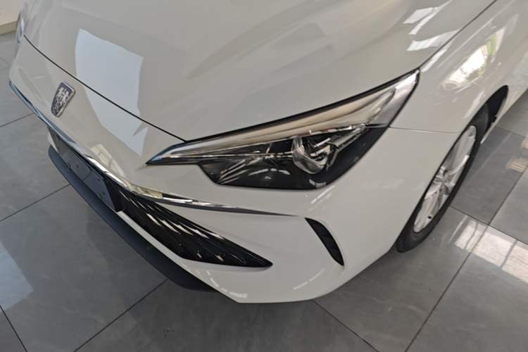 Used Roewe i5 2023 1.5L Manual Comfort Edition Left Front Headlight