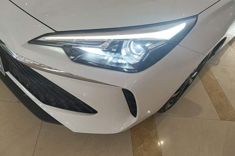 Used Roewe i5 2023 1.5L CVT Luxury Edition Left Front Headlight
