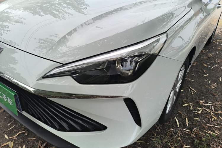Used Roewe i5 2023 1.5L Manual Comfort Edition Left Front Headlight