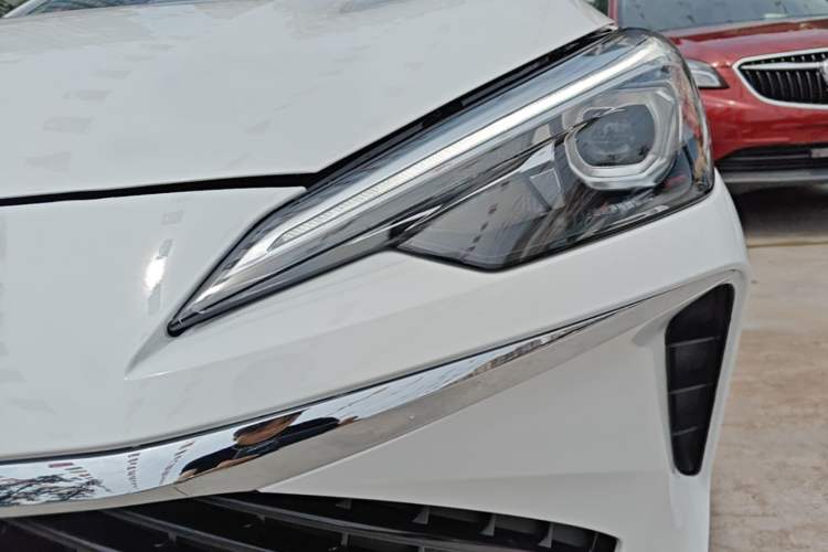 Used Roewe i5 2023 1.5L CVT Luxury Edition Left Front Headlight