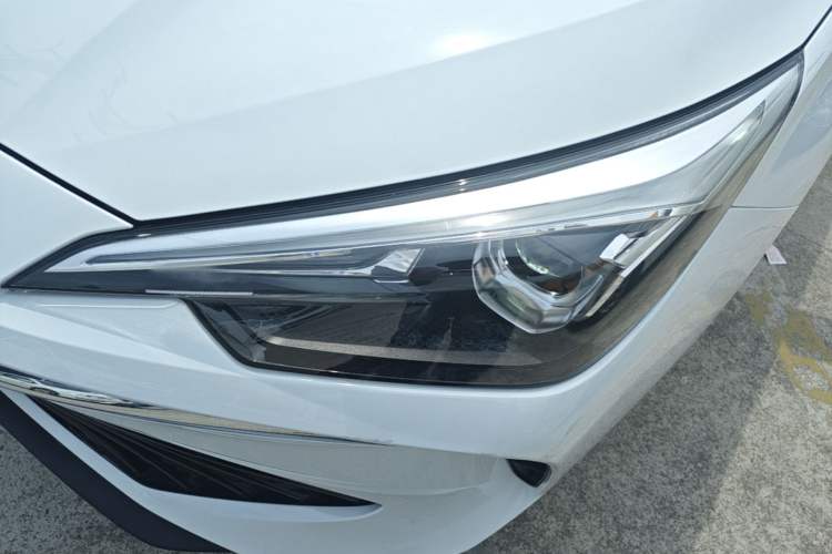 Used Roewe i5 2023 1.5L CVT Luxury Edition Left Front Headlight