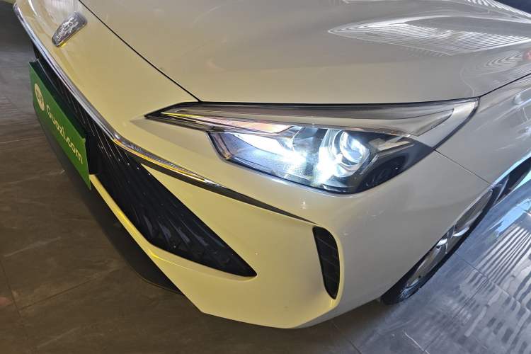 Used Roewe i5 2023 1.5L Manual Comfort Edition Left Front Headlight