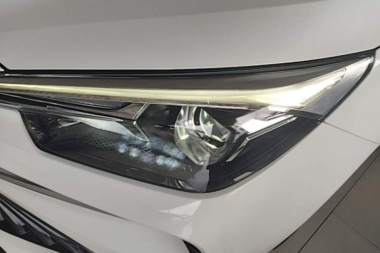 Used Roewe i5 2023 1.5L CVT Luxury Edition Left Front Headlight