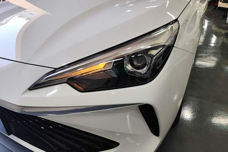 Used Roewe i5 2023 1.5L Manual Comfort Edition Left Front Headlight