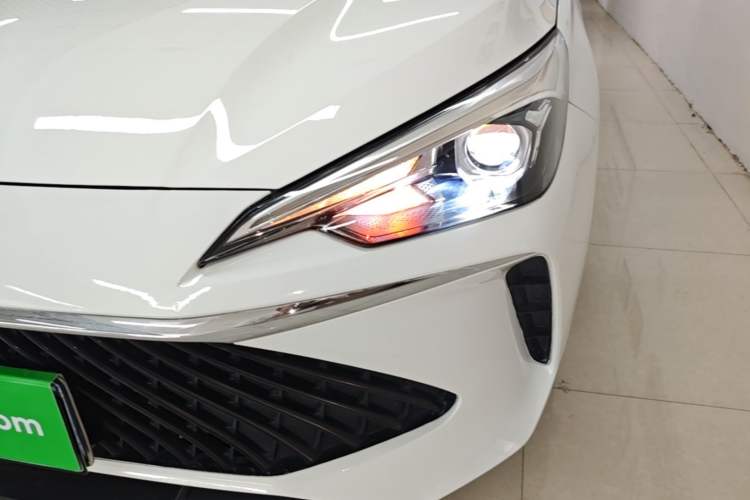 Used Roewe i5 2023 1.5L Manual Comfort Edition Left Front Headlight