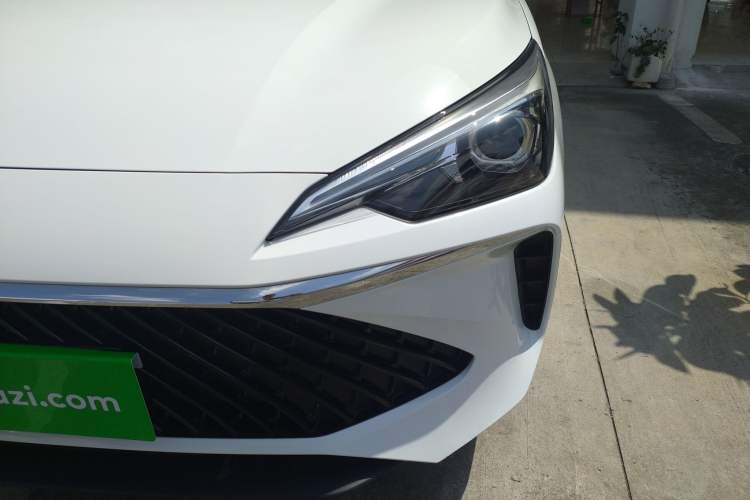 Used Roewe i5 2023 1.5L Manual Comfort Edition Left Front Headlight
