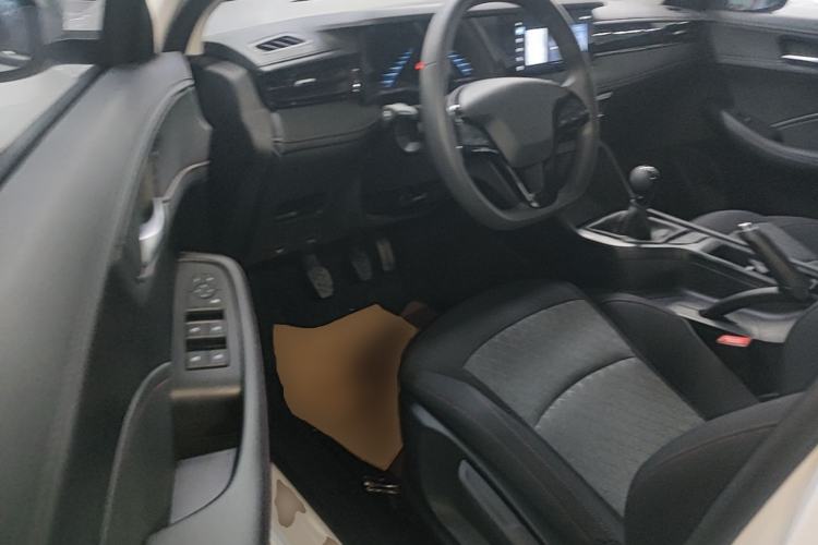 Used Roewe i5 2023 1.5L Manual Comfort Edition Left Front Seat