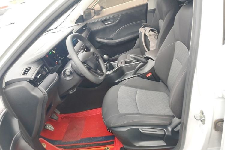 Used Roewe i5 2023 1.5L Manual Comfort Edition Left Front Seat
