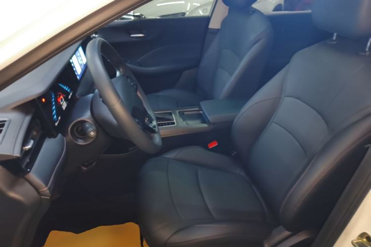 Used Roewe i5 2023 1.5L CVT Luxury Edition Left Front Seat