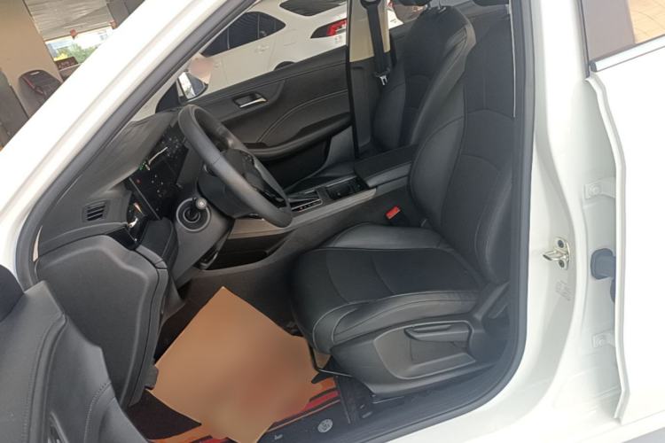 Used Roewe i5 2023 1.5L CVT Luxury Edition Left Front Seat