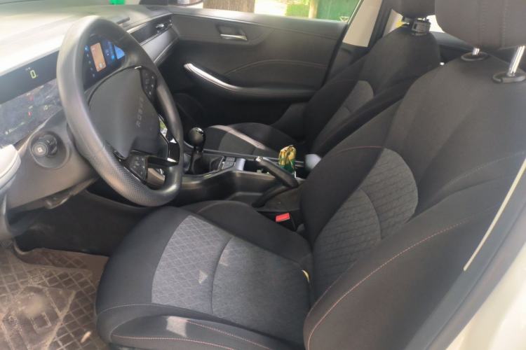 Used Roewe i5 2023 1.5L Manual Comfort Edition Left Front Seat