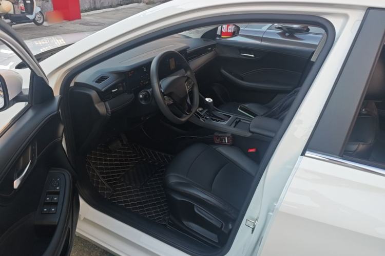 Used Roewe i5 2023 1.5L CVT Luxury Edition Left Front Seat