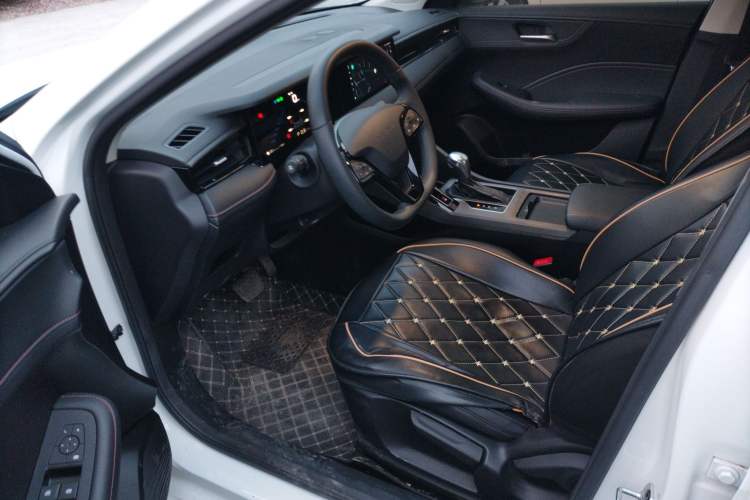 Used Roewe i5 2023 1.5L CVT Luxury Edition Left Front Seat
