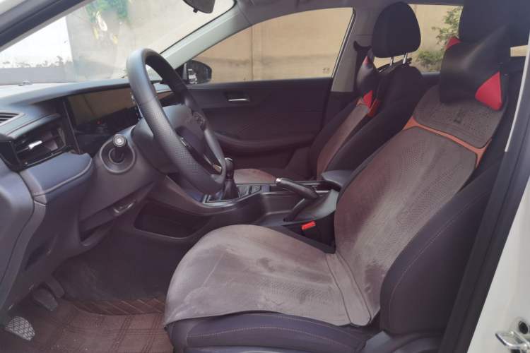 Used Roewe i5 2023 1.5L Manual Comfort Edition Left Front Seat