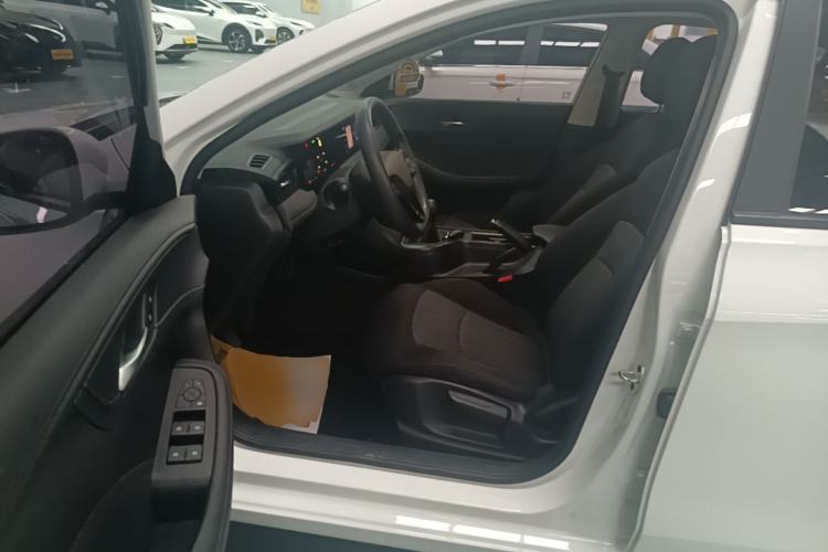 Used Roewe i5 2023 1.5L Manual Comfort Edition Left Front Seat