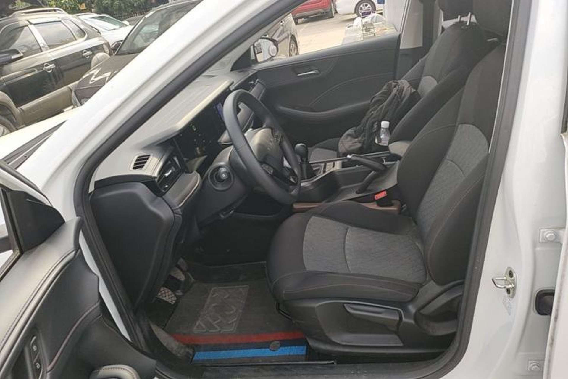 Used Roewe i5 2023 1.5L Manual Comfort Edition Left Front Seat
